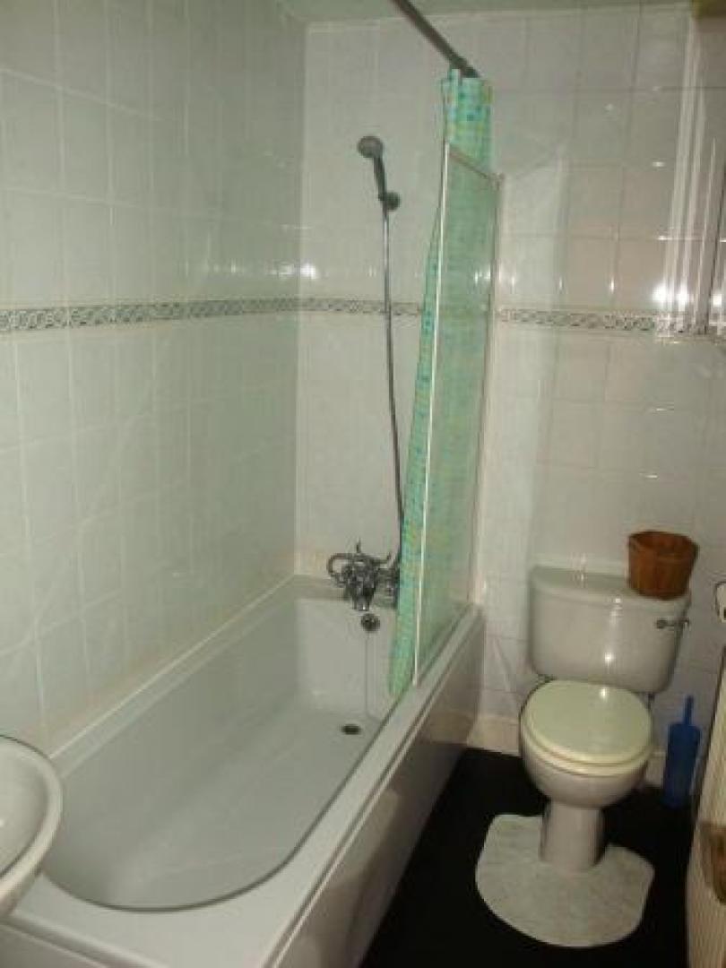 			4 Bedroom, 1 bath, 1 reception Flat			 Ashmore Road, MAIDA VALE/QUEENS PARK